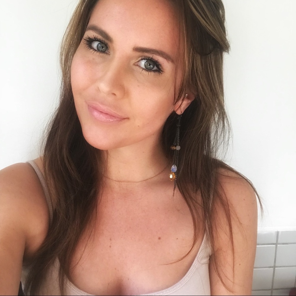 Meet your Posher, Alyssa